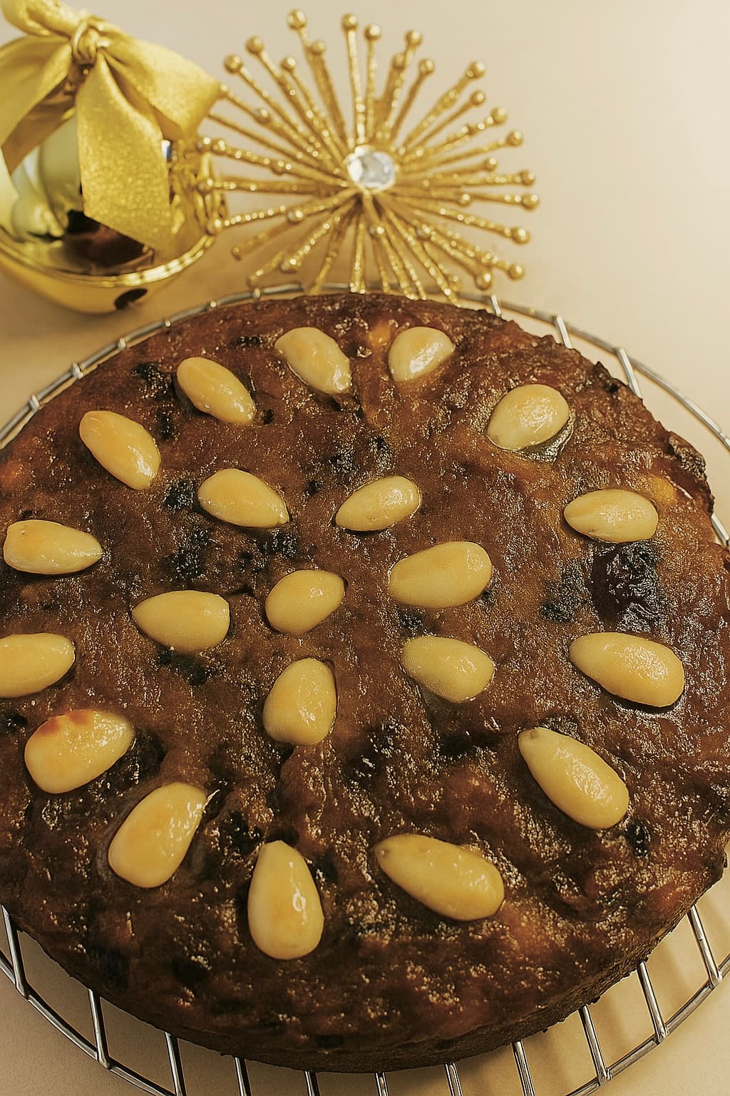 Clean Christmas Cake